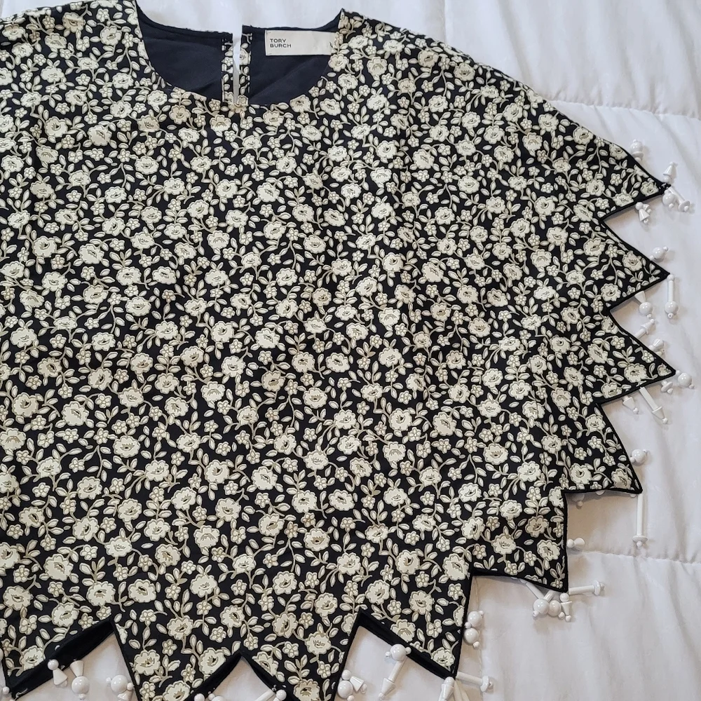 Tory Burch Black and Cream Floral Beaded Hem Blouse - Picture 5 of 6